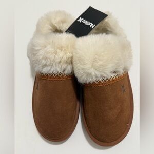 Hurley Kids Cozy Slip-On Slippers size 5 Kimmie for Girls and Boys – Faux Fur